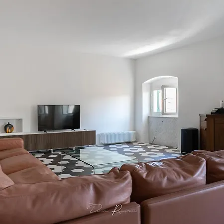 Al Campanile Гостевой дом Сарцана